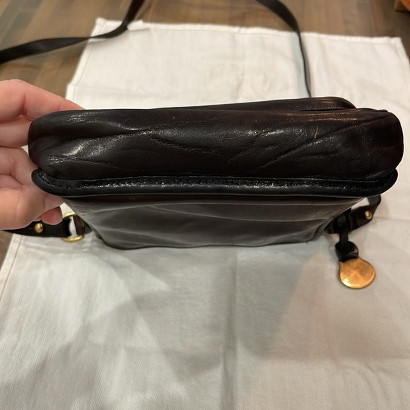 Brahmin black leather crossbody
8.5”length 7”width lying flat. Vintage - Picture 16 of 16